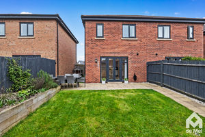 Photo 16- click for photo gallery